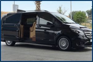 Transfert privé VIP avec accueil à l'aéroport par Turkuaz Clinic Istanbul